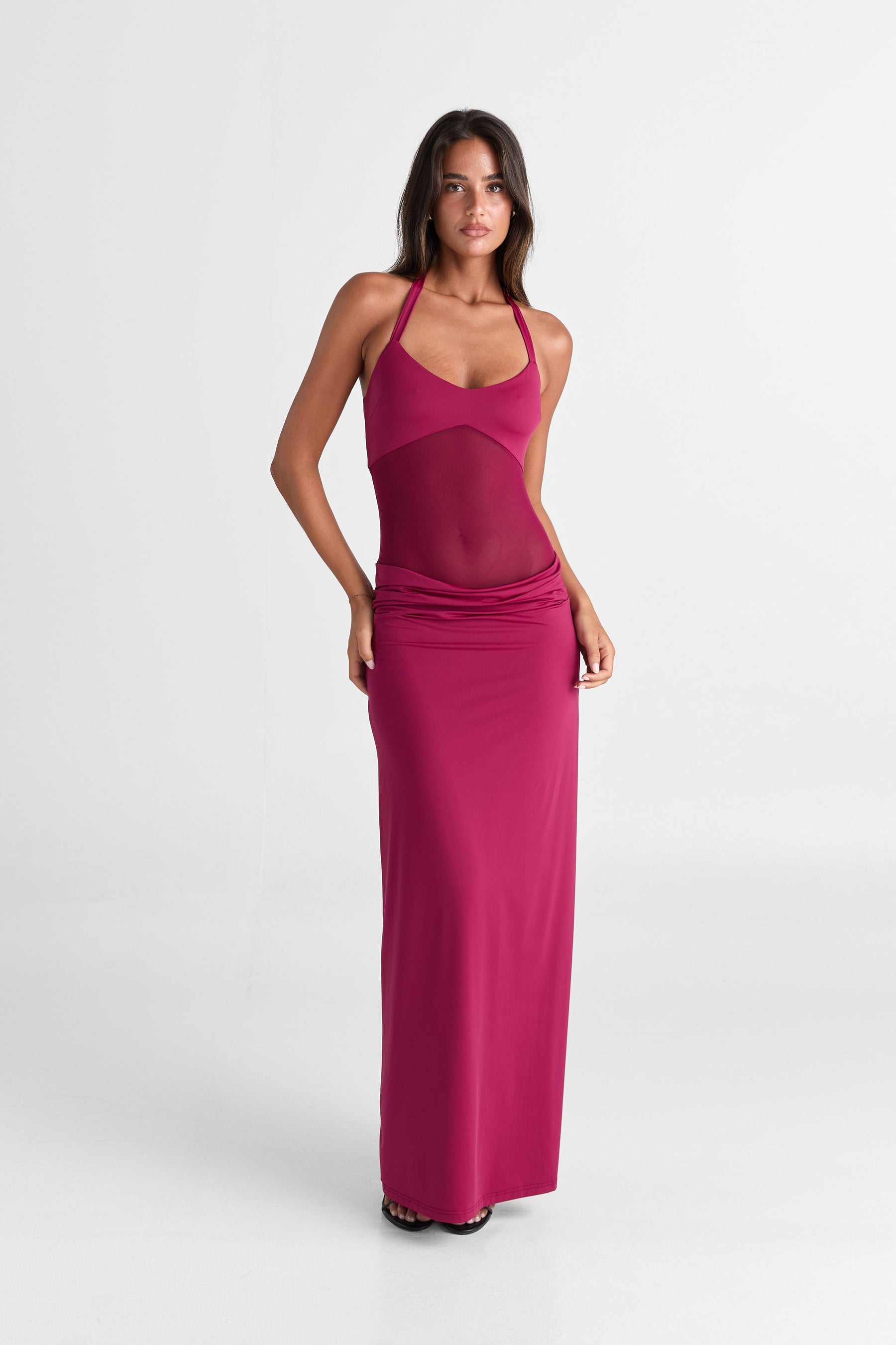 Vestido Sariya Maxi – Rubí Intenso