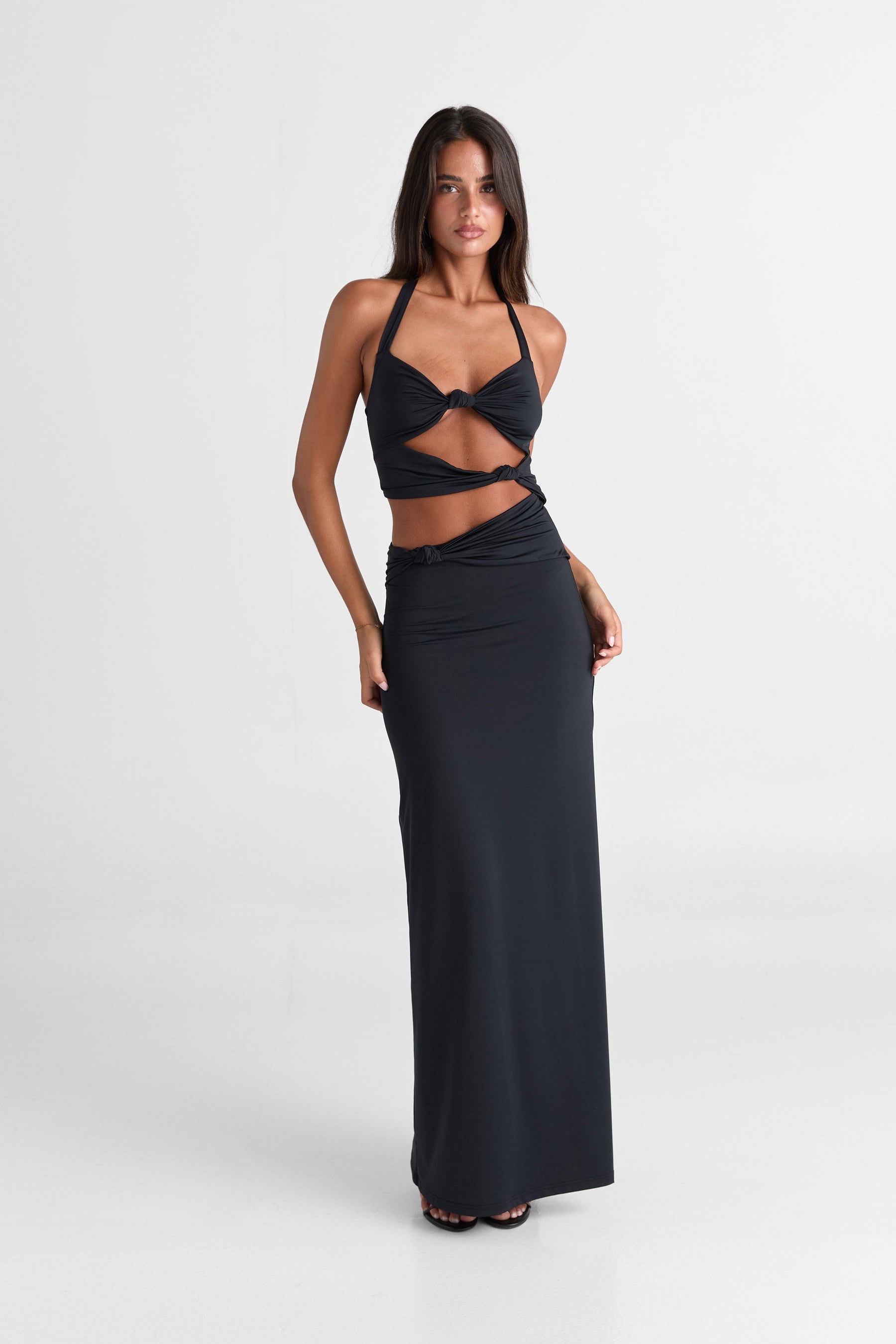 Vestido Oralia Chic – Negro Elegante