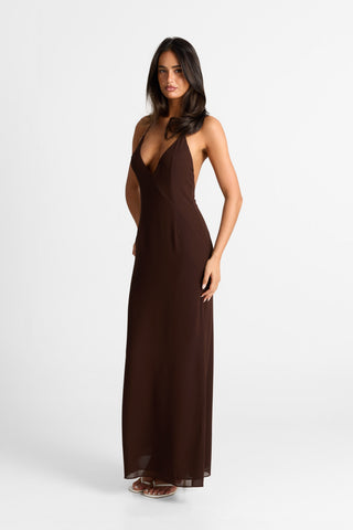 Vestido Elara Maxi – Chocolate Chic