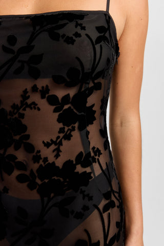 Vestido Ophelia Maxi – Negro Elegancia