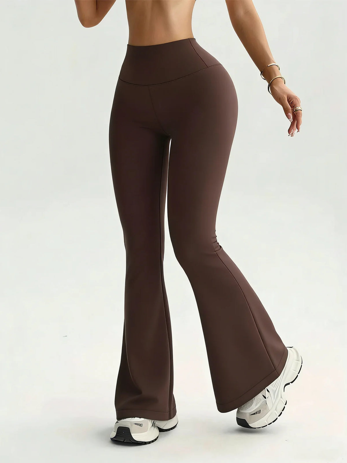 Pantalón Flare Fit – Estilo Deportivo