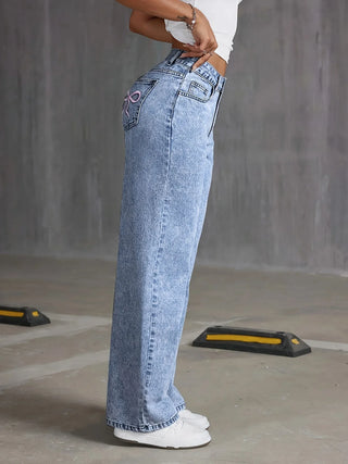 Pantalón Denim Chic – Estilo Bordado