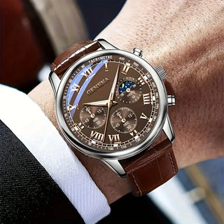 Reloj plateado clásico